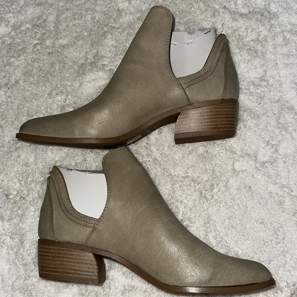 Womens booties - Picture 7 of 10